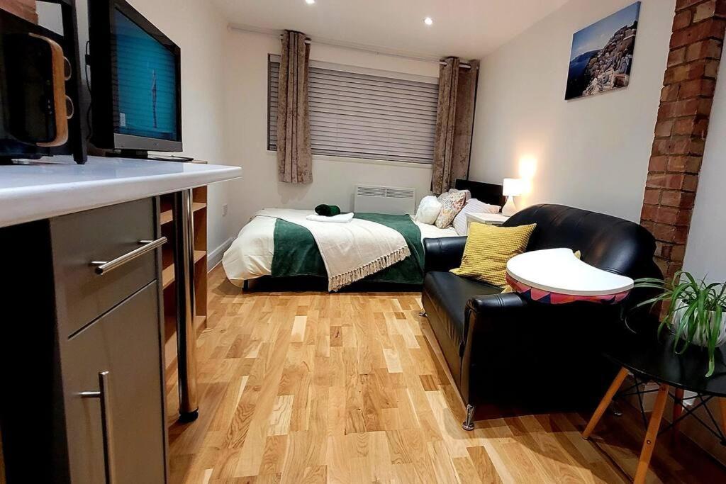 Apartment Your Escape - Cosy W Fast Wi-fi & Free Onstreet Parking