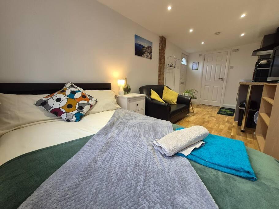 Apartment Your Escape - Cosy W Fast Wi-fi & Free Onstreet Parking